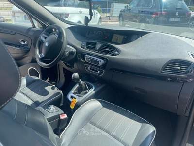 Renault Scénic scenik Xmod 1.5 dCi 110CV SES BOSE NEOPATENTATI Nero usata Pignataro Interamna