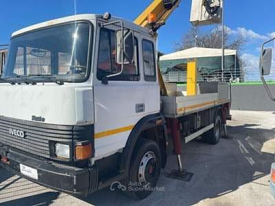 Iveco Daily 115/17 PIATTAFORMA CON CESTELLO Bianco usata Pignataro Interamna