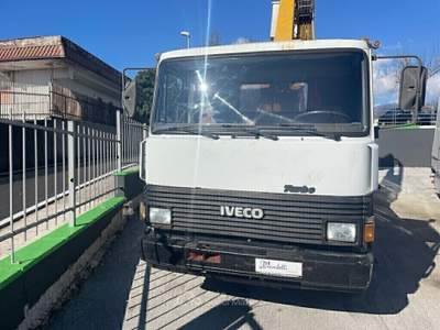 Iveco Daily 115/17 PIATTAFORMA CON CESTELLO Bianco usata Pignataro Interamna
