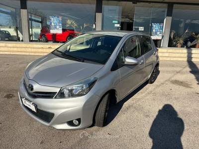 Toyota Yaris 5 porte Active Argento usata Pignataro Interamna