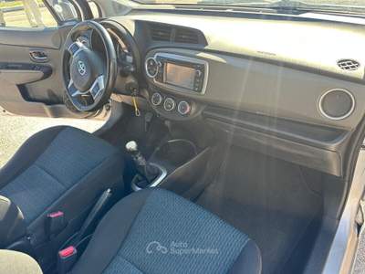Toyota Yaris 5 porte Active Argento usata Pignataro Interamna