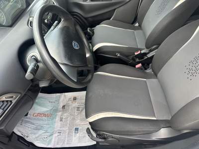 Lancia Ypsilon 16V 95 CV 5 porte S&S Elle NEOPATENTATI Bianco usata Pignataro Interamna