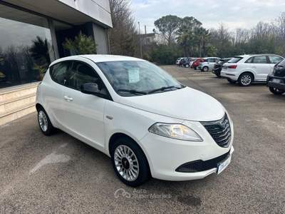 Lancia Ypsilon 16V 95 CV 5 porte S&S Elle NEOPATENTATI Bianco usata Pignataro Interamna
