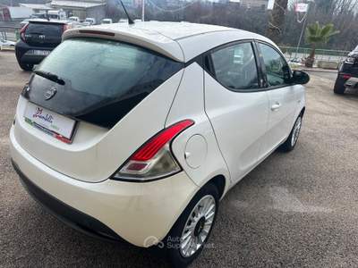 Lancia Ypsilon 16V 95 CV 5 porte S&S Elle NEOPATENTATI Bianco usata Pignataro Interamna