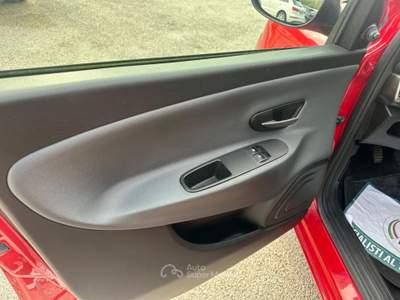 Lancia Ypsilon 16V 95 CV 5 porte S&S Gold NEOPATENTATI Rosso usata Pignataro Interamna