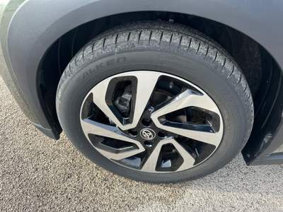 Toyota Aygo X 1.0 VVT-i 72 CV 5 porte Lounge Air NEOPATENTATI Verde usata Pignataro Interamna