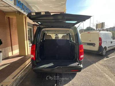 Land Rover Discovery 2.7 tdV6 XS Auto 7 Posti Verde usata Roma