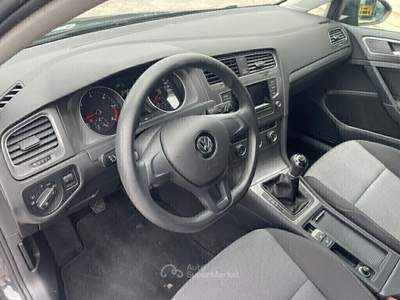 Volkswagen Golf 5p. 105 CV Trendline BlueMotion Technology Grigio usata Pignataro Interamna