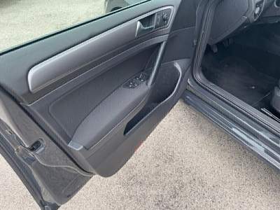 Volkswagen Golf 5p. 105 CV Trendline BlueMotion Technology Grigio usata Pignataro Interamna