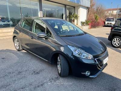 Peugeot 208 Stop&Start 5 porte Active Neopatentati Nero usata Pignataro Interamna