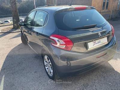 Peugeot 208 Stop&Start 5 porte Active Neopatentati Nero usata Pignataro Interamna