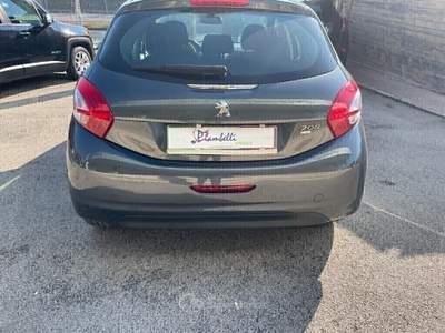 Peugeot 208 Stop&Start 5 porte Active Neopatentati Nero usata Pignataro Interamna
