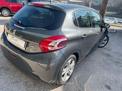 Peugeot 208 Stop&Start 5 porte Active Neopatentati Nero usata Pignataro Interamna