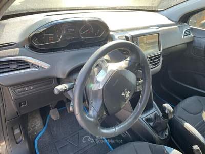 Peugeot 208 Stop&Start 5 porte Active Neopatentati Nero usata Pignataro Interamna