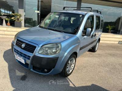 Fiat Doblò Family NEOPATENTATI Blu/Azzurro usata Pignataro Interamna