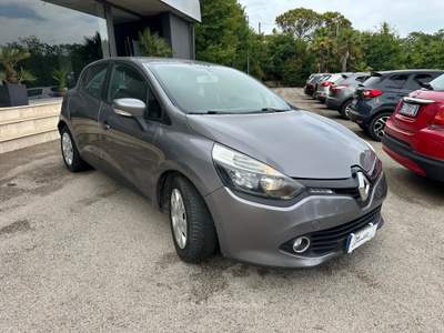 Renault Clio 5 porte Live NEOPATENTATI Grigio usata Pignataro Interamna
