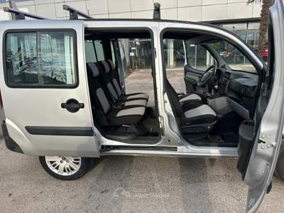Fiat Doblò Family 7P NEOPATENTATI Argento usata Pignataro Interamna