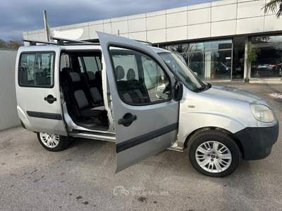 Fiat Doblò Family 7P NEOPATENTATI Argento usata Pignataro Interamna