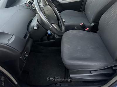 Toyota Yaris BENZ 5 porte Sol Grigio usata Pignataro Interamna
