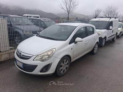 Opel Corsa 1.2 85CV 5 porte Club ok Neopatentati Bianco usata Sant'Angelo in vado
