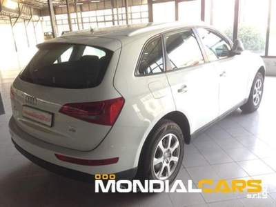 Audi Q5 177CV quattro S tronic Business Bianco usata Capua