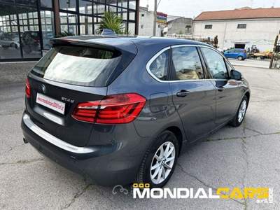 BMW Serie 2 220d 214 d Active Tourer Luxury 95 CV Grigio usata Capua
