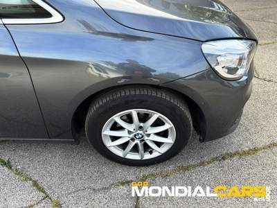 BMW Serie 2 220d 214 d Active Tourer Luxury 95 CV Grigio usata Capua