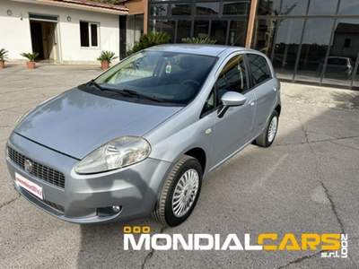 Fiat Grande Punto 77 CV 5 porte Dynamic Natural Power Grigio usata Capua