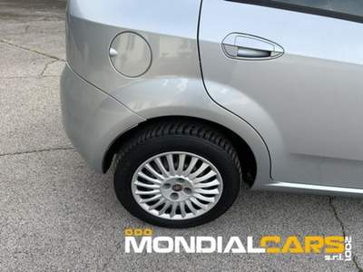 Fiat Grande Punto 77 CV 5 porte Dynamic Natural Power Grigio usata Capua