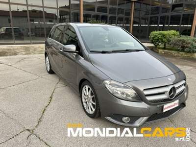 Mercedes-Benz Classe B B 180 CDI BlueEFFICIENCY AMG LINE Grigio usata Capua