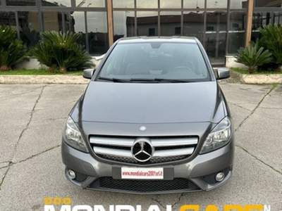 Mercedes-Benz Classe B B 180 CDI BlueEFFICIENCY AMG LINE Grigio usata Capua
