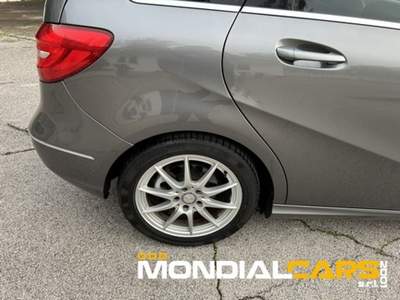 Mercedes-Benz Classe B B 180 CDI BlueEFFICIENCY AMG LINE Grigio usata Capua
