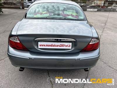 Jaguar S-Type S-Type (X202) 3.0 V6 24V cat Sport GPL Grigio usata Capua