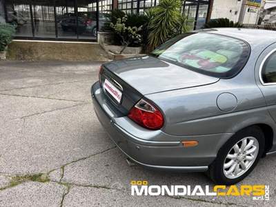 Jaguar S-Type S-Type (X202) 3.0 V6 24V cat Sport GPL Grigio usata Capua