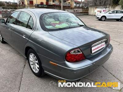 Jaguar S-Type S-Type (X202) 3.0 V6 24V cat Sport GPL Grigio usata Capua
