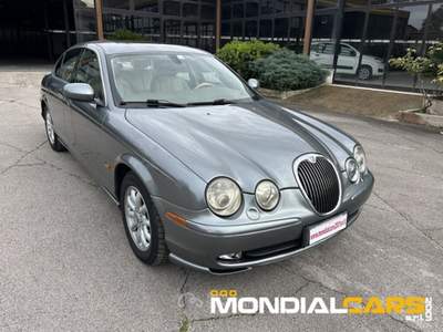 Jaguar S-Type S-Type (X202) 3.0 V6 24V cat Sport GPL Grigio usata Capua