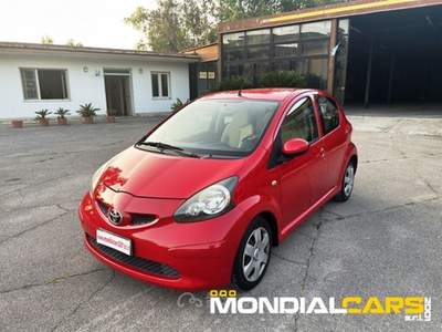 Toyota Aygo 1 5p 1.4d Sol 54 CV Rosso usata Capua