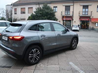 Mercedes-Benz GLA d Automatic Business Grigio usata Nova Milanese