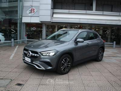Mercedes-Benz GLA d Automatic Business Grigio usata Nova Milanese