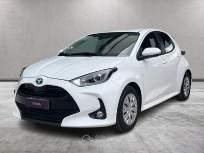 Toyota Yaris 1.5 Hybrid 5 porte Active Bianco usata Sassari
