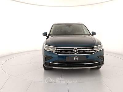 Volkswagen Tiguan Tiguan 2.0 tdi elegance 4motion 150cv dsg Blu/Azzurro usata Cuneo