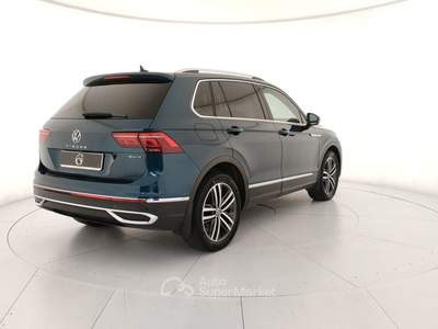 Volkswagen Tiguan Tiguan 2.0 tdi elegance 4motion 150cv dsg Blu/Azzurro usata Cuneo