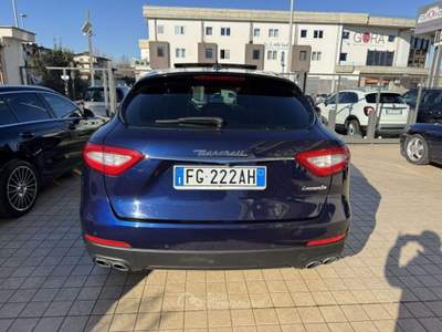 Maserati Levante 250 cv Tetto Uniproprietario Argento usata Cesa