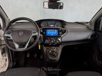 Lancia Ypsilon Ypsilon - 1.0 Hybrid 70cv - Gold  Bianco usata Robecco sul Naviglio