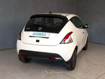 Lancia Ypsilon Ypsilon - 1.0 Hybrid 70cv - Gold  Bianco usata Robecco sul Naviglio
