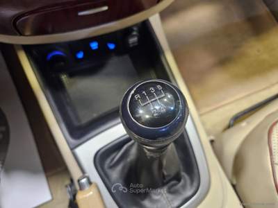 Hyundai Santa Fe Santa Fe 2.2 CRDi VGT Dynamic Sun 5 p.ti Nero usata SAN MICHELE SALENTINO
