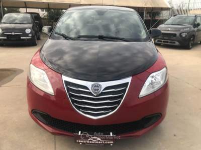 Lancia Ypsilon 1.2 69 CV 5 porte S&S Black&Red Rosso usata Comiso