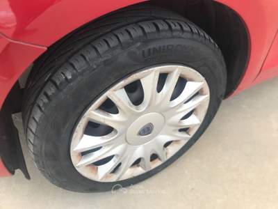 Lancia Ypsilon 1.2 69 CV 5 porte S&S Black&Red Rosso usata Comiso