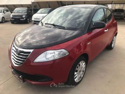 Lancia Ypsilon 1.2 69 CV 5 porte S&S Black&Red Rosso usata Comiso