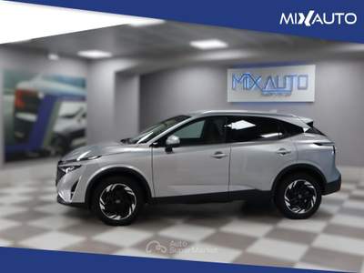 Nissan Qashqai 1.3 MHEV N-Connecta 2WD 140CV Grigio usata Latina